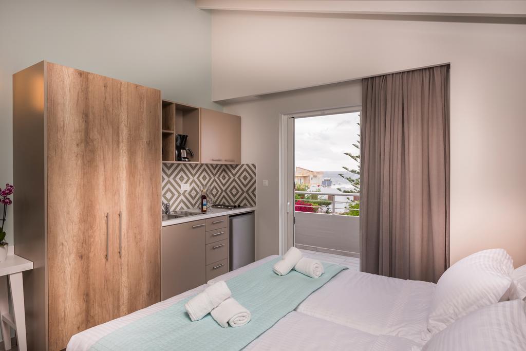 Irini Stalos Apartments Екстер'єр фото