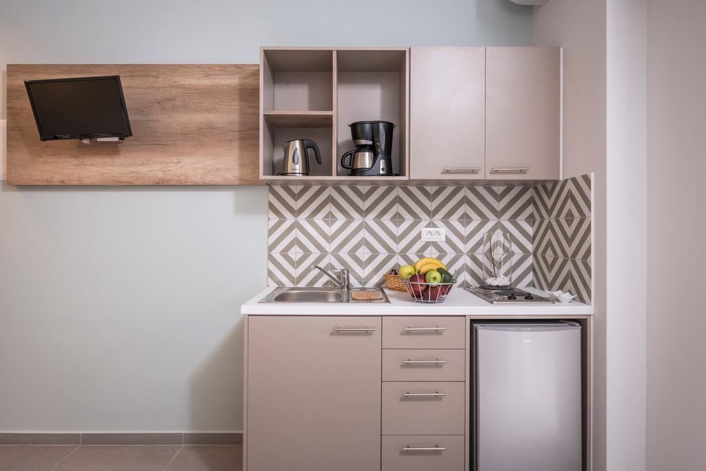Irini Stalos Apartments Екстер'єр фото