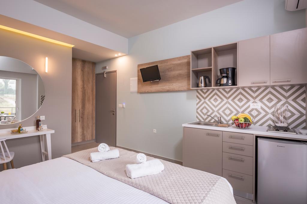 Irini Stalos Apartments Екстер'єр фото