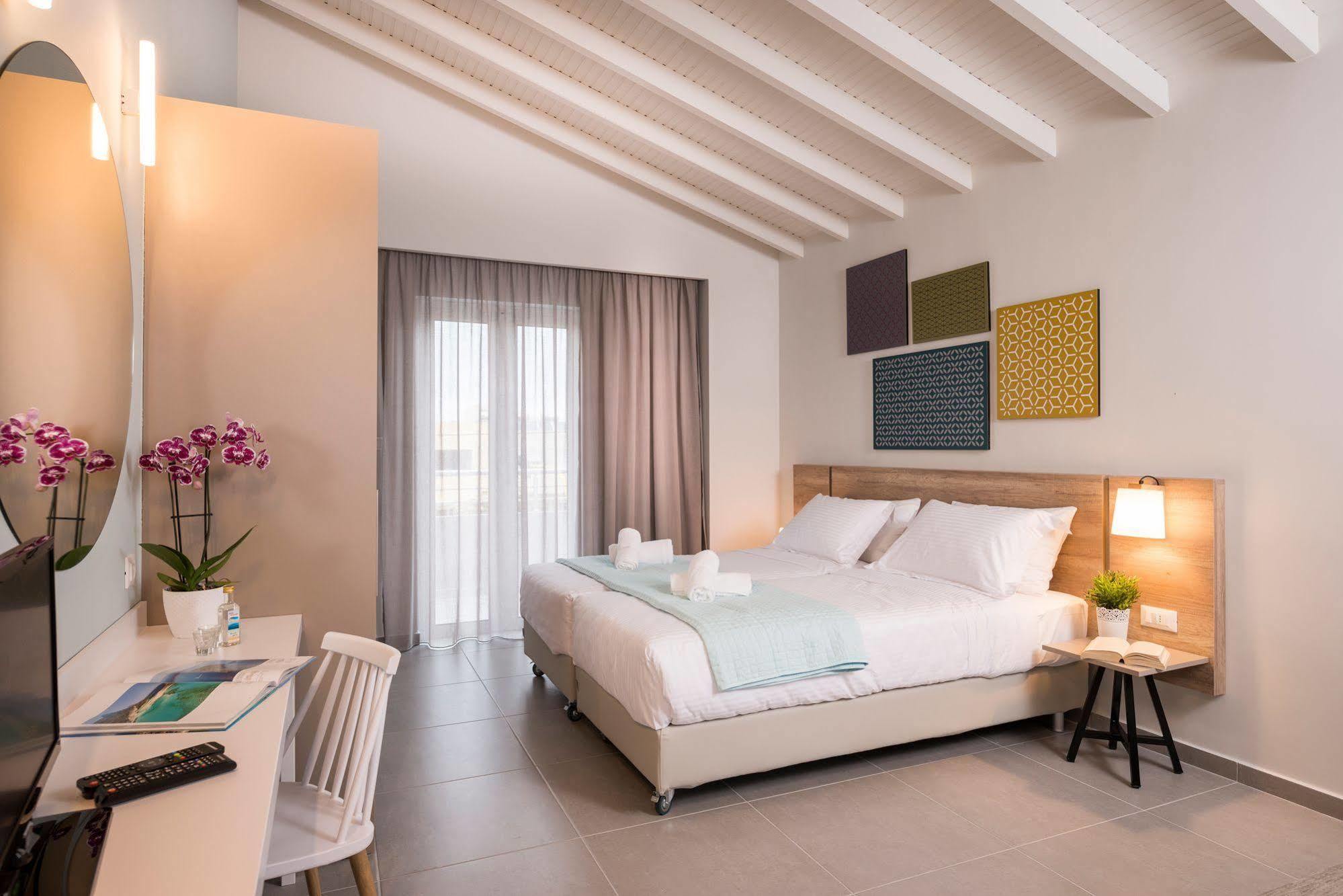 Irini Stalos Apartments Екстер'єр фото