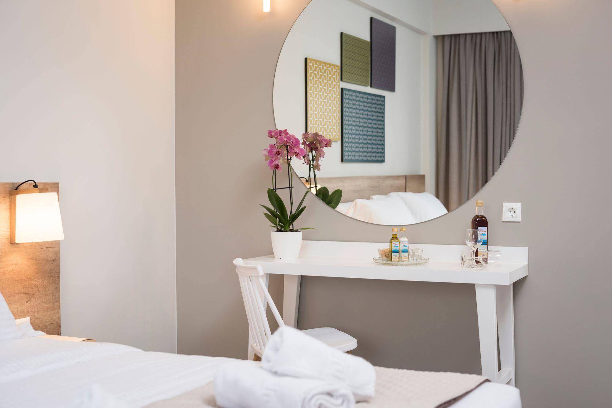 Irini Stalos Apartments Екстер'єр фото