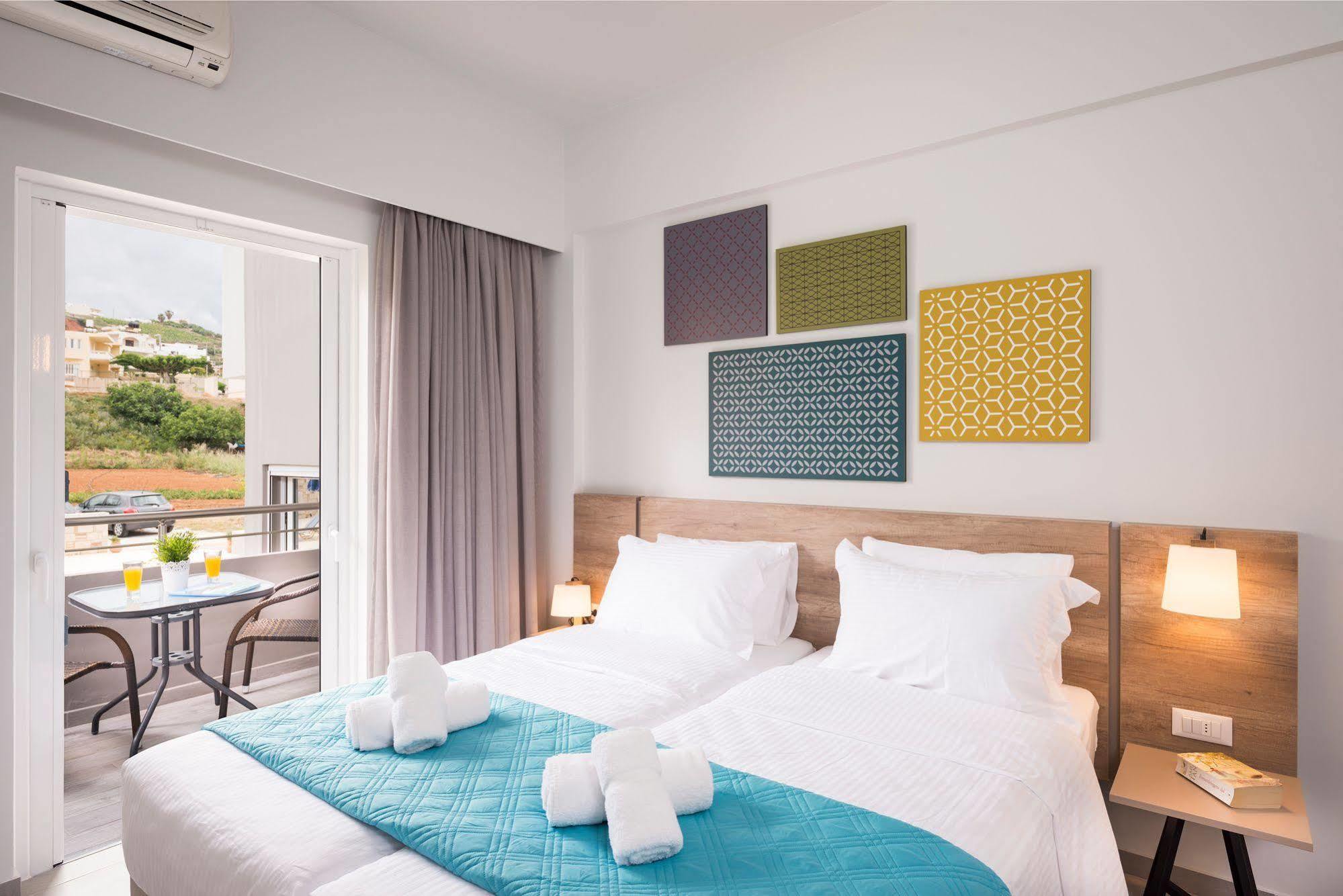 Irini Stalos Apartments Екстер'єр фото